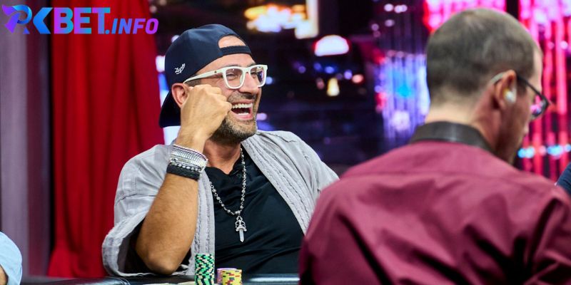 Người chơi poker giỏi nhất thế giới Antonio Esfandiari